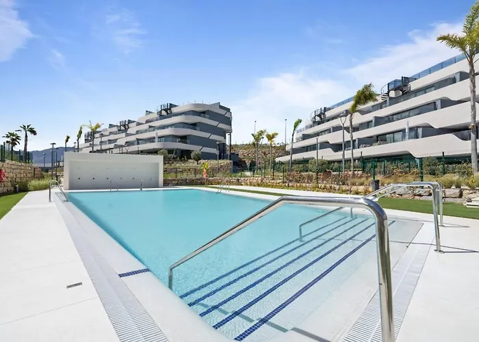 Luxury Oasis 325 With Pool, Spa, And Golf