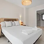Apartment Luxury Oasis 325 With Pool, Spa, And Golf