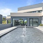 Apartment Luxury Oasis 325 With Pool, Spa, And Golf Estepona