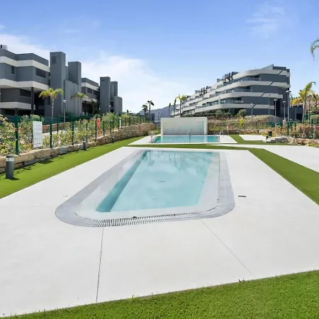 Luxury Oasis 325 With Pool, Spa, And Golf