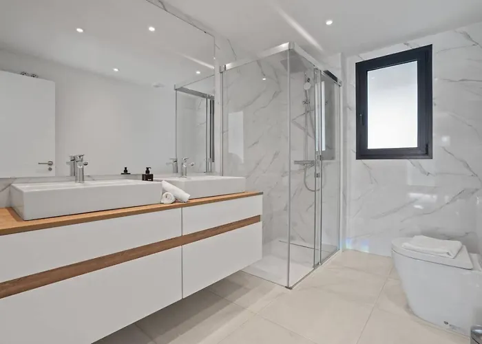 Luxury Oasis 325 With Pool, Spa, And Golf 埃斯特波纳